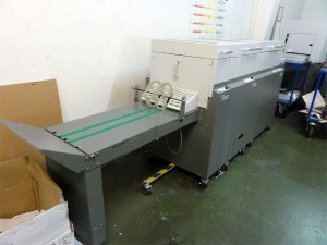 Nagel-Robo-Feeder-Digitaldruckmaschine-Broschuerenfertigung